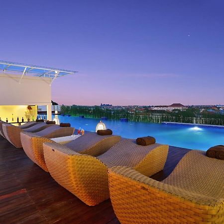 Mega Boutique Hotel Kuta  Exterior photo
