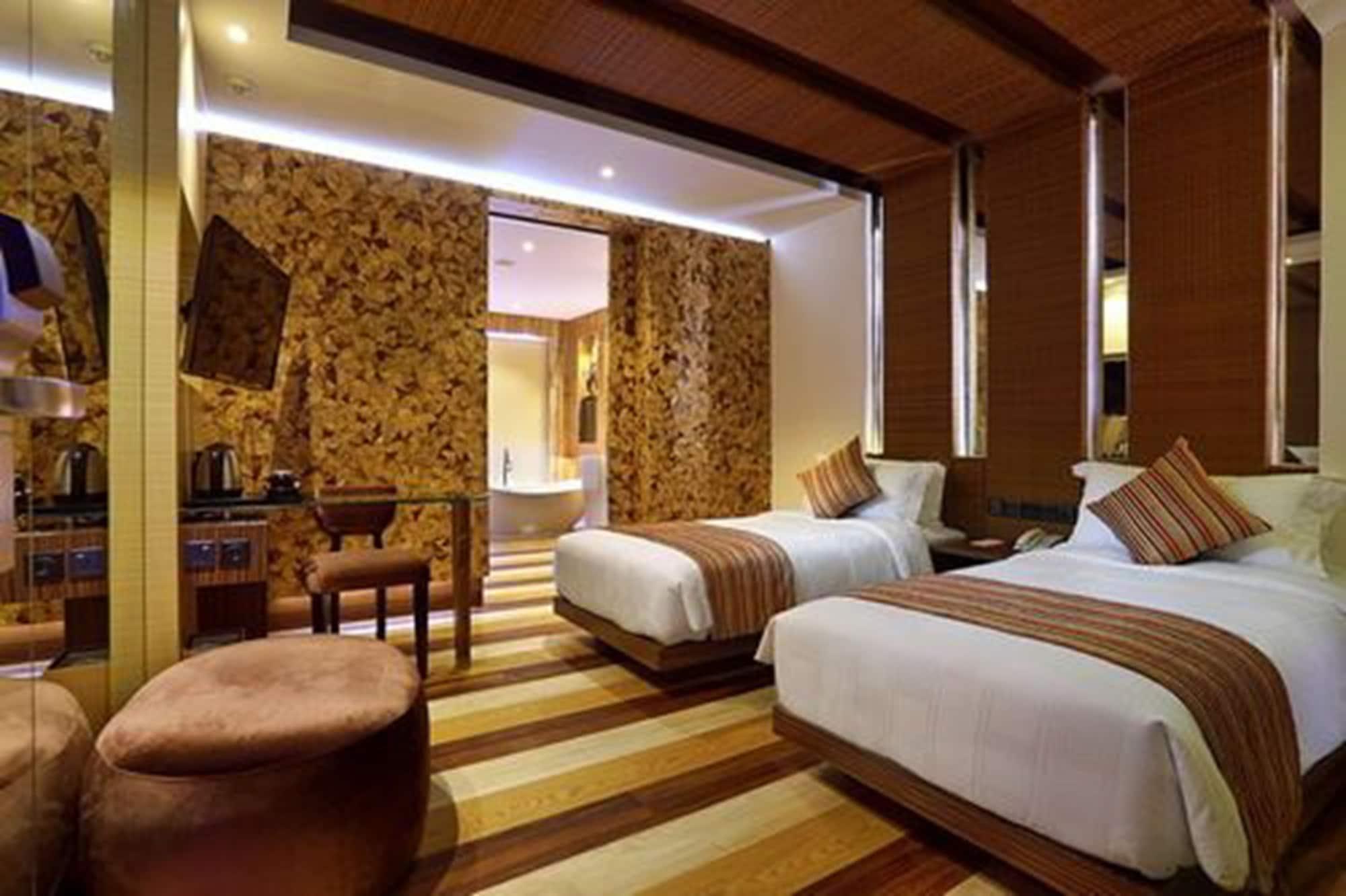 Mega Boutique Hotel Kuta  Exterior photo