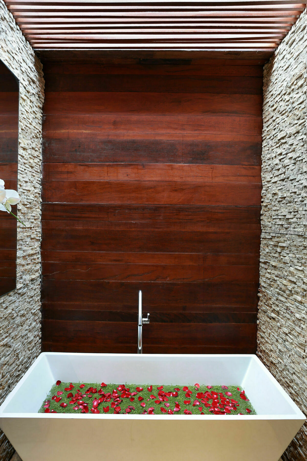 Mega Boutique Hotel Kuta  Exterior photo