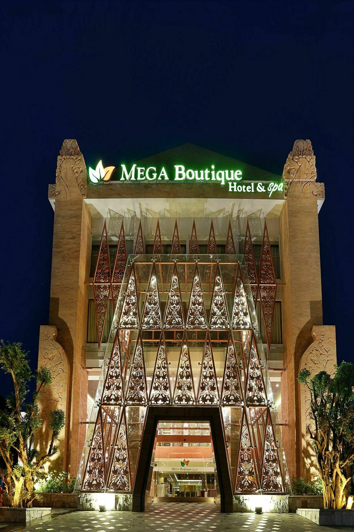 Mega Boutique Hotel Kuta  Exterior photo