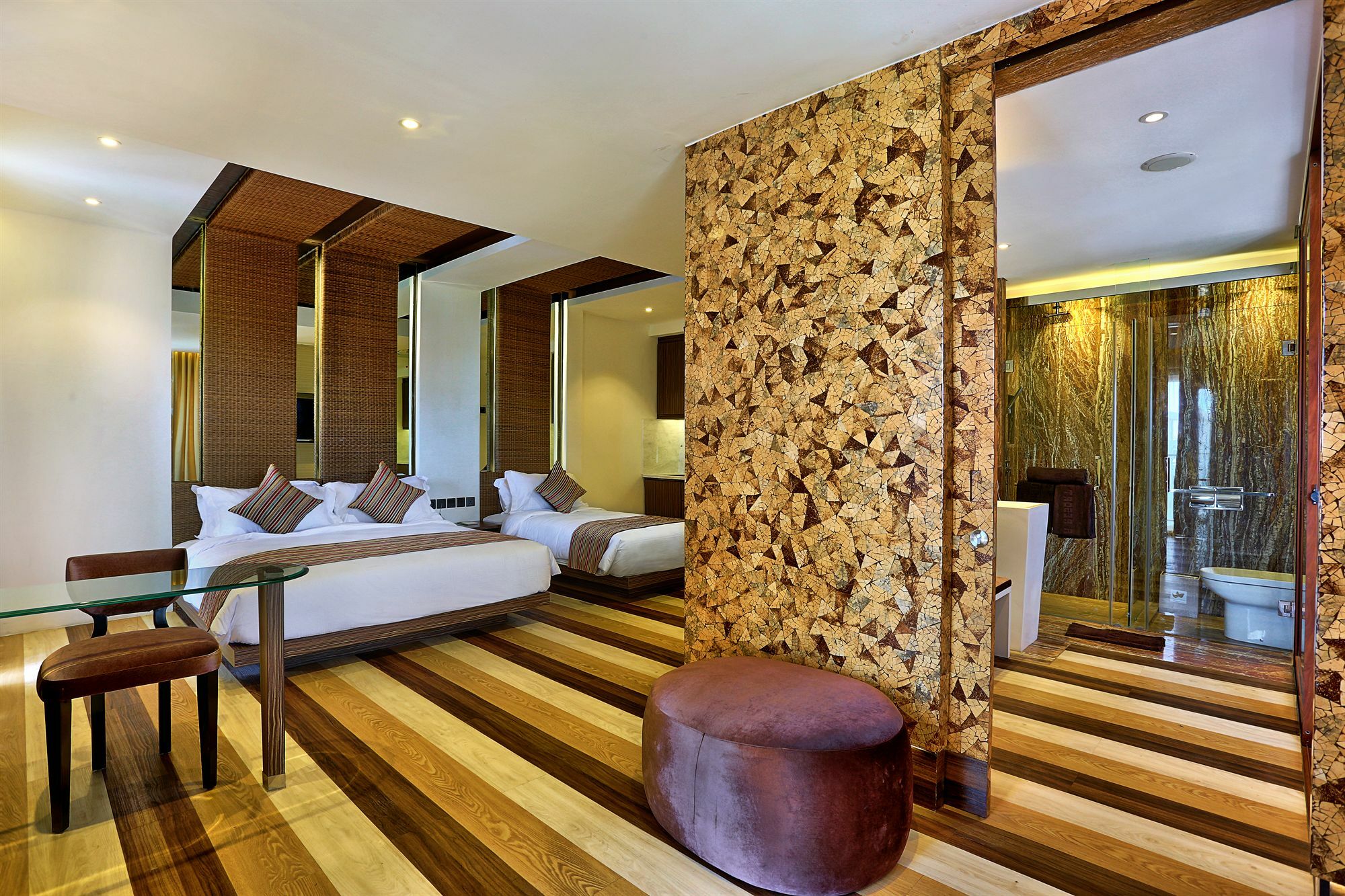 Mega Boutique Hotel Kuta  Exterior photo
